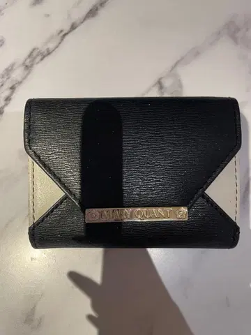 MARY QUANT 3단 폴더형 지갑 블랙/화이트
