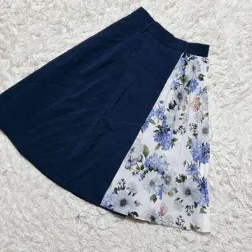 [ c7531 ] INGNI 잉그 무릎 기장 스커트 플레어 네이비