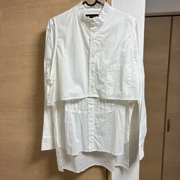 NOT CONVENTIONAL 화이트 셔츠