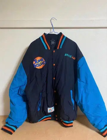 Dumbgood x Space Jam 바시티 재킷 초레어