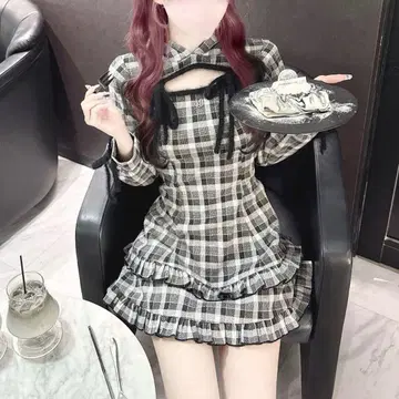 새상품 HONEY MEW 프릴 체크 후드티 원피스 블랙