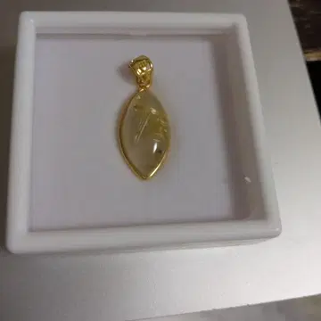 루틸 쿼츠 참 브라질산