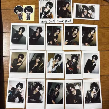 그래비티 안즈 폴라로이드 스티커