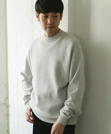 새상품급 어반 리서치 도어즈 코튼 울 크루넥 니트 M