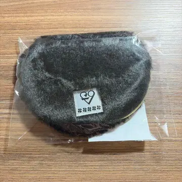 프로미스나인 하트 파우치