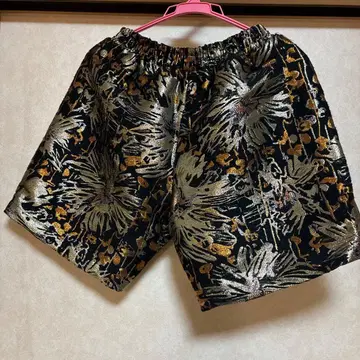 플로럴 프린트 숏팬츠 블랙 골드