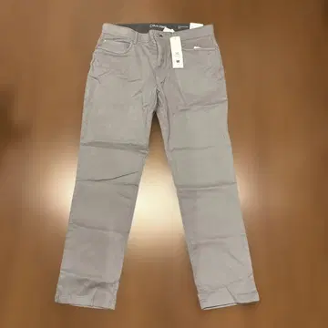 캘빈 클라인 인피니트 플렉스 비비드 슬림 그레이