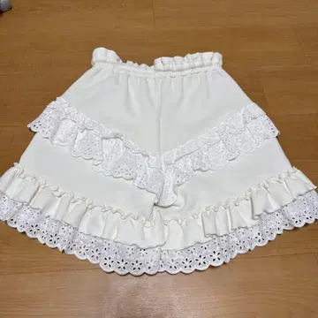 Candy stripper 숏팬츠