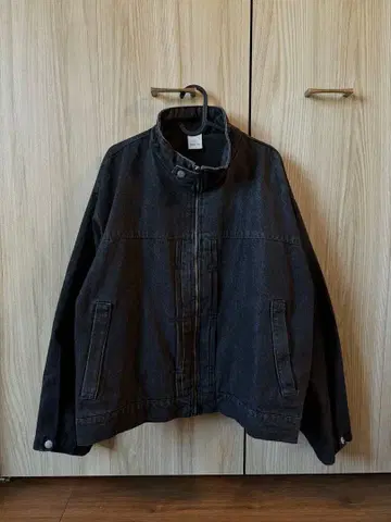 [ Casper John ] 하이넥 데님 블루종