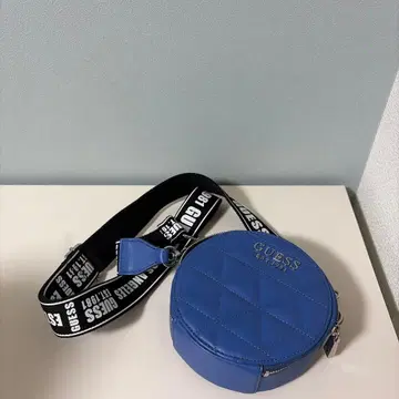 GUESS 파랑 퀼팅 숄더백