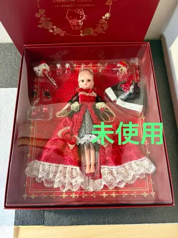 미사용 리카짱 헬로키티 50주년 프리미엄 리카짱 피규어