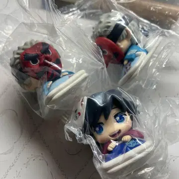 오넴탄 귀멸의 칼날 토미오카 기유 우로코다키 사콘지