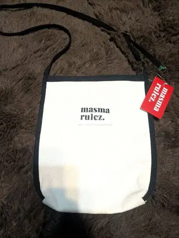 새상품 masma rulez. 숄더백 화이트