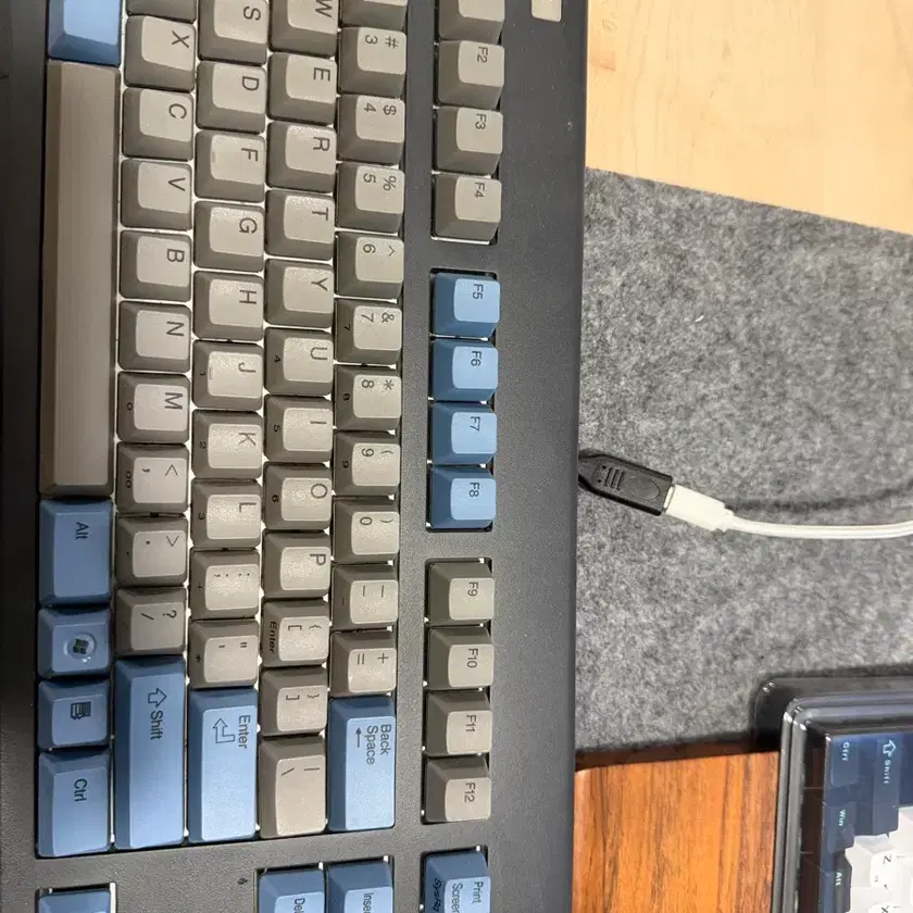 Realforce 87u on Bunjang Global Site.