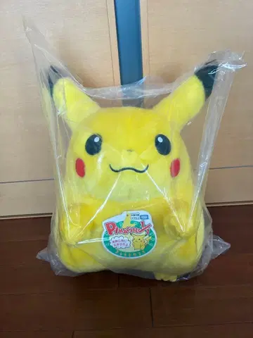 포켓몬스터 포켓몬 30주년 기념 돌아온 피카츄 1/1 봉제 인형