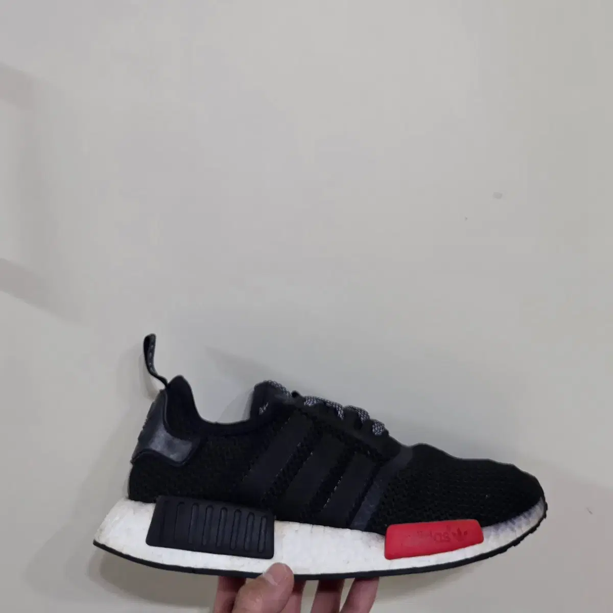 adidas gazelle silver green womens Adidas Men's NMD R1 Shoes