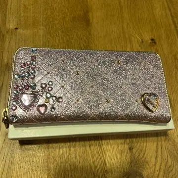 레어! 새상품 사만다 타바사 비쥬 장식 퀼팅 장지갑