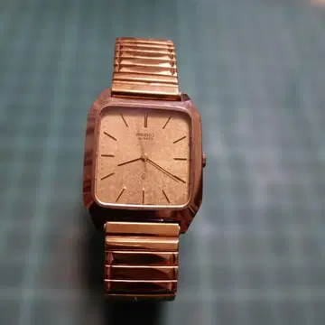 깔끔한 가동품 SEIKO 돌체 쿼츠 배터리 교체 완료!