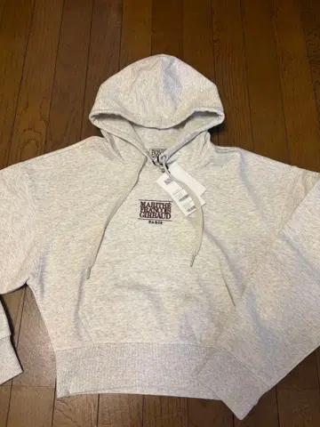 MARITHE 마리떼 프랑소와 저버 후드 부착 후드티