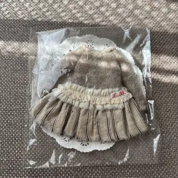 네오 브라이스 아웃핏 작가님