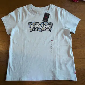 미사용 새상품 옅은 스카이블루 리바이스 꽃무늬 빨간 택 T셔츠