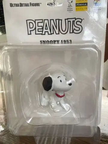 스누피 뮤지엄 한정판 울트라 디테일 피규어