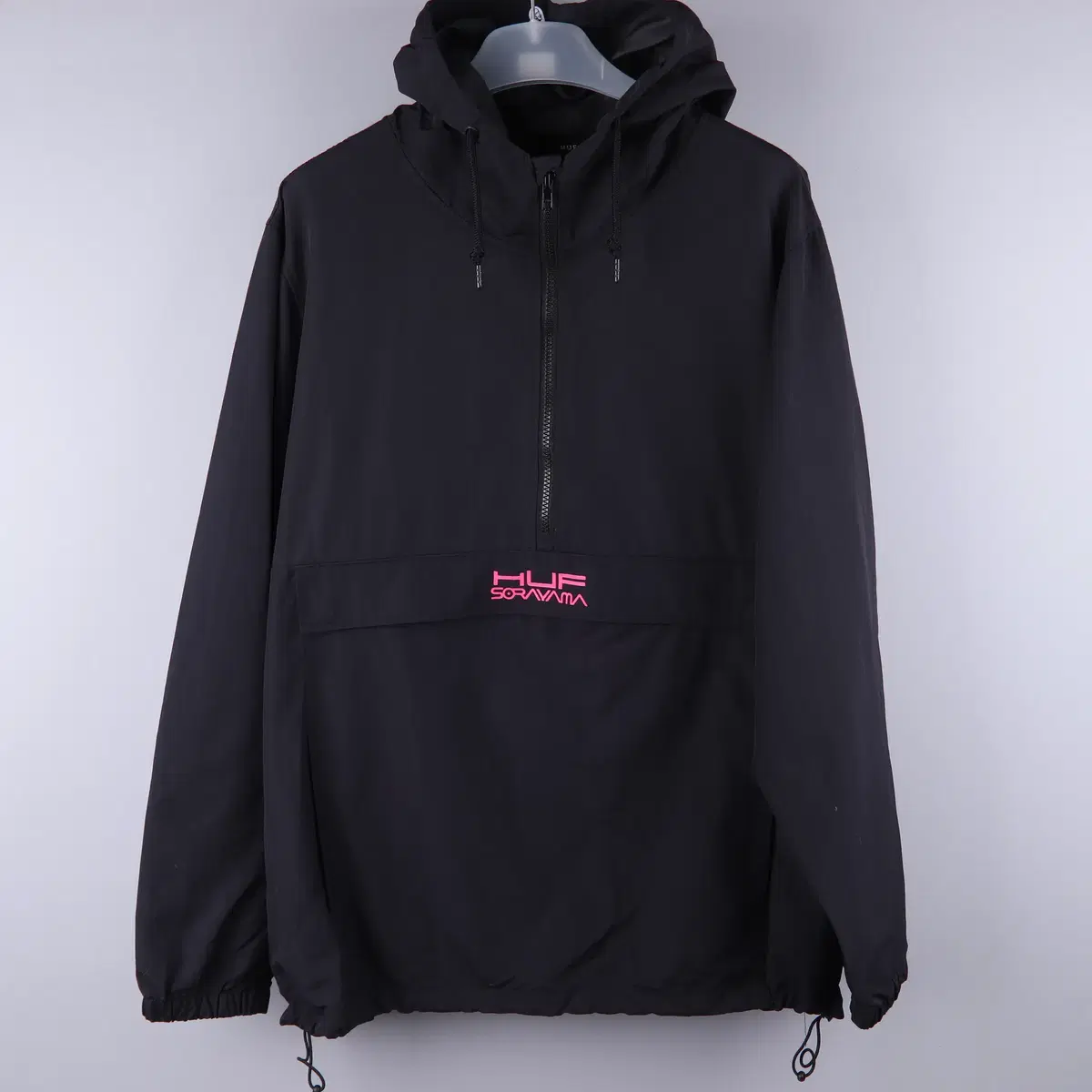 HUF X HAJIME SORAYAMAよりアノラックジャケットが到着してます