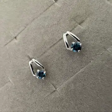 K10 화이트 골드 런던 블루 토파즈 귀걸이