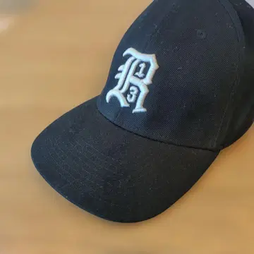 R13 블랙 야구 모자 O/S