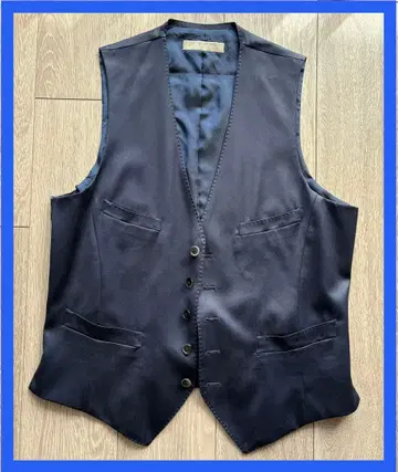 새상품급 M 사이즈 네이비 새틴 수트 베스트 나노 유니버스