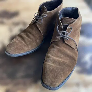 Grenson Barnet 브라운 스웨이드 처카 부츠