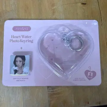 롬앤 illit 원희 콜라보 하트 워터 사진 키링