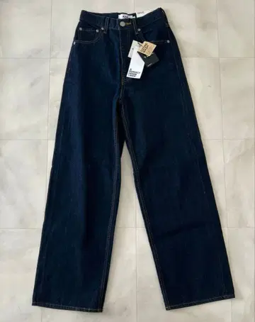 미사용 새상품 AZUL by moussy 하이웨스트 와이드 데님 S사이즈