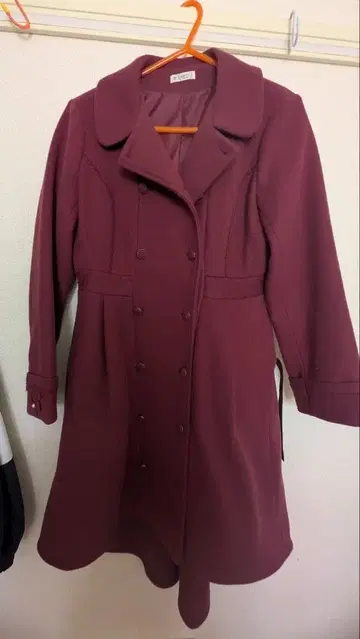 axes 피쉬테일 코트