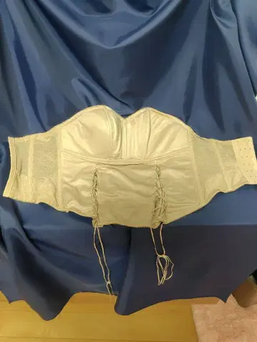 화이트 코르셋 브라이덜 이너 뷔스티에