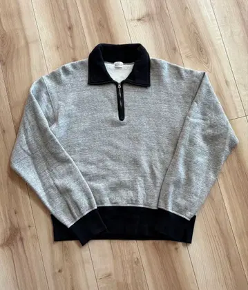 [ 새상품급 ] atlast&co 하프 지퍼 맨투맨