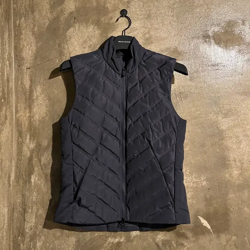 나이키 경량 패딩 베스트