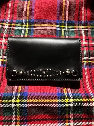 트래커 지갑 S 사이즈 캣아이 스터드