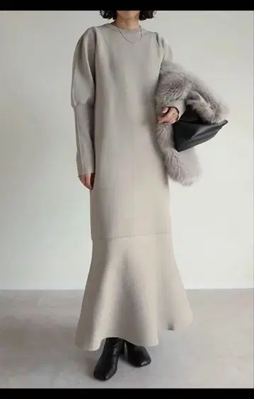 Re:EDIT 밀라노 리브 퍼프 슬리브 스펀지 니트 머메이드 원피스