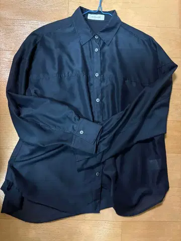 SIMPLICITE 네이비 긴팔 셔츠 새상품급 F