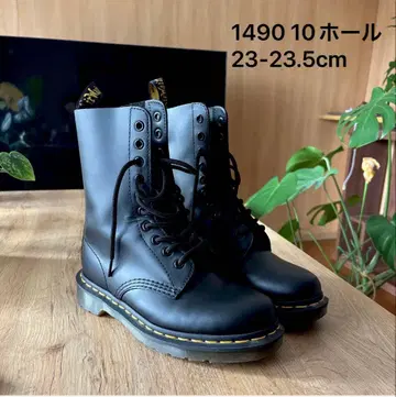 닥터마틴 1490 10홀 부츠