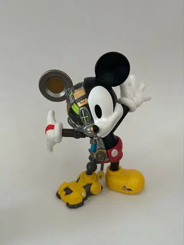 사이보그 미키마우스 피규어