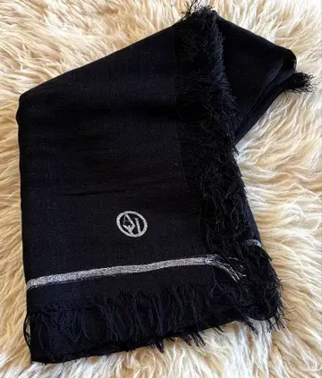 [ 미사용 새상품 ] 아르마니 청바지 스톨 블랙