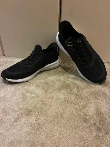 PUMA SOFTRIDE 이즈인 블랙 블랙 24.5 SKECHERS