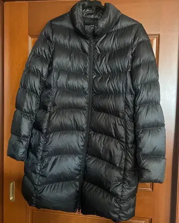 [ 주말 한정 판매 ] 유니클로 울트라 라이트 다운 코트 L 사이즈