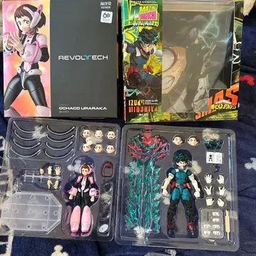 REVOLTECH 오챠코 & 미도리야 이즈쿠 피규어