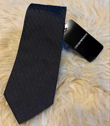 [ 미사용 새상품 ] 엠포리오 아르마니 넥타이 네이비 택 포함 이탈리아제