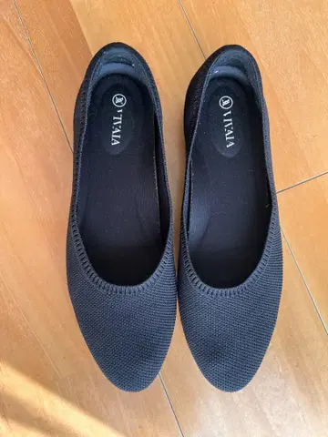 비바이어 VIVAIA 블랙 플랫슈즈