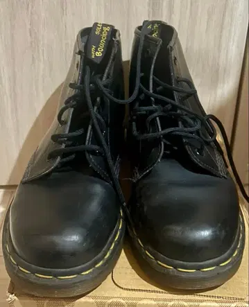 레어 데드스탁 닥터마틴 6홀 비건