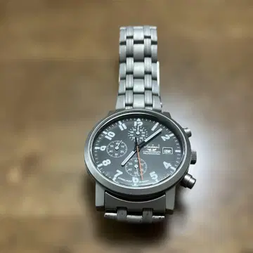 파이롯트 스타일 독일 크로노그래프 쿼츠 손목시계 '자벨' 배터리 새상품